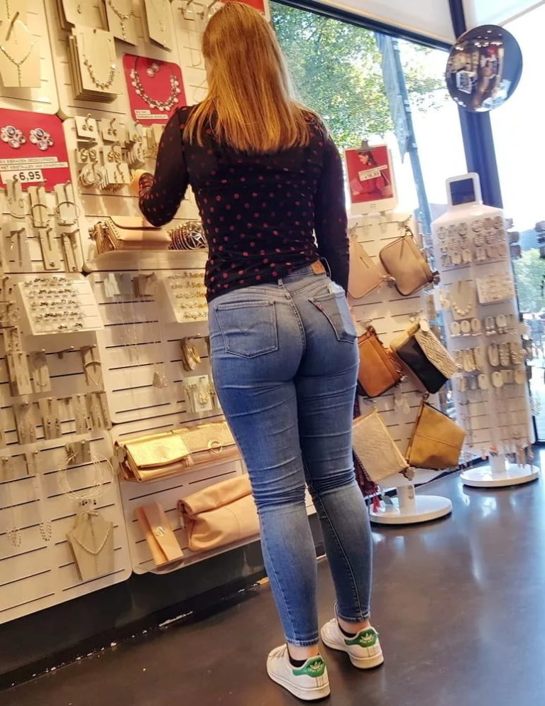 Jeans candid