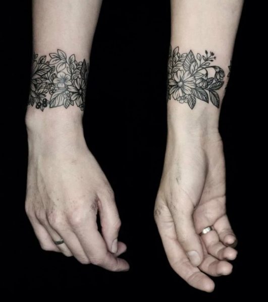 300 женских татуировок на руке