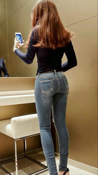 85 фото девушек в обтягивающих джинсах